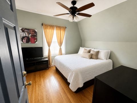Tiny photo for 6641 S University Avenue, Chicago, IL 60637 (MLS # 12631575)