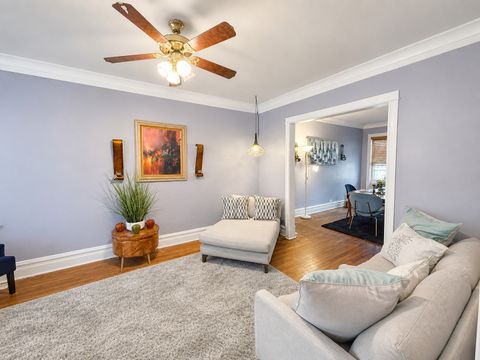 Tiny photo for 6641 S University Avenue, Chicago, IL 60637 (MLS # 12631575)