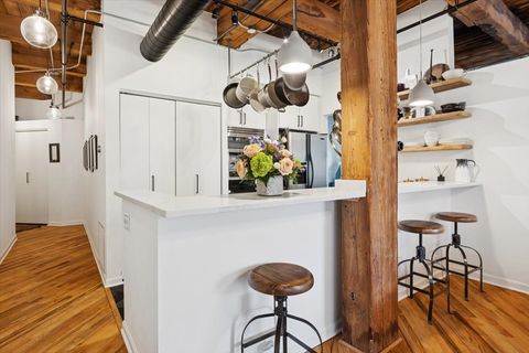 Tiny photo for 225 W HURON Street #415, Chicago, IL 60654 (MLS # 12462479)