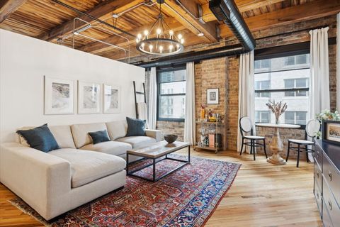 Tiny photo for 225 W HURON Street #415, Chicago, IL 60654 (MLS # 12462479)