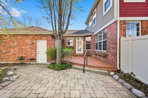 Tiny photo for 243 Garden Drive, Elgin, IL 60124 (MLS # 12626566)