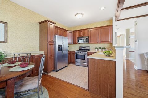 Tiny photo for 243 Garden Drive, Elgin, IL 60124 (MLS # 12626566)