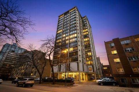 Photo of 5740 N Sheridan Road #17D, Chicago, IL 60660 (MLS # 12588599)