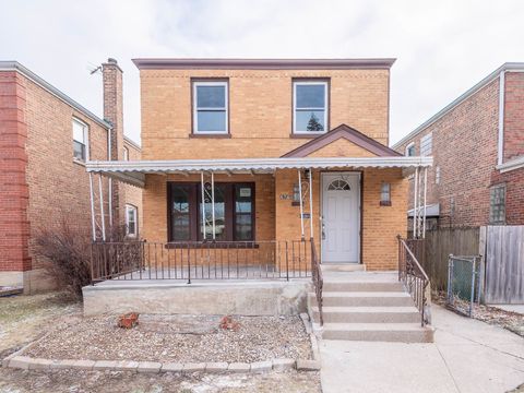 Photo of 6741 S Kolmar Avenue, Chicago, IL 60629 (MLS # 12532912)