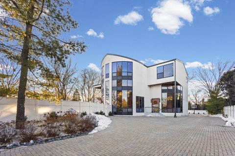 Tiny photo for 2110 Pfingsten Road, Northbrook, IL 60062 (MLS # 12573517)