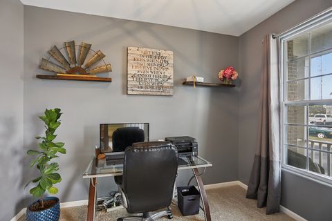 Tiny photo for 882 N Carly Circle, Yorkville, IL 60560 (MLS # 12538488)