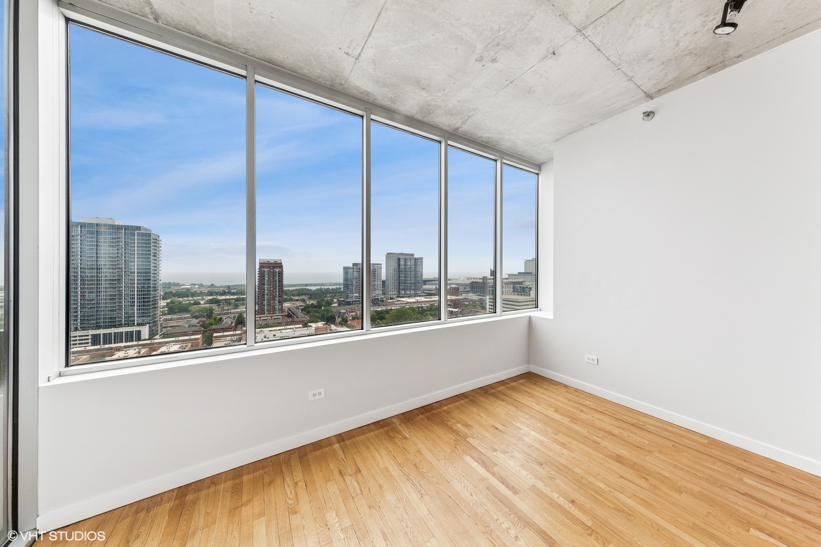 1720 S Michigan Avenue 2106