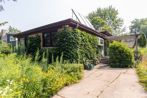 Tiny photo for 325 Dodge Avenue, Evanston, IL 60202 (MLS # 12432776)