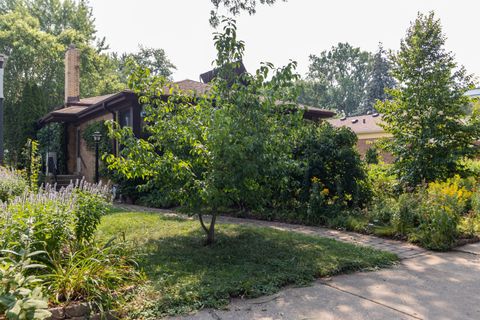 Tiny photo for 325 Dodge Avenue, Evanston, IL 60202 (MLS # 12432776)