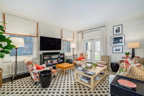 Tiny photo for 1448 N Lake Shore Drive #9A, Chicago, IL 60611 (MLS # 12454980)