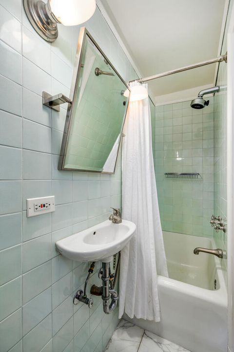 Tiny photo for 1448 N Lake Shore Drive #9A, Chicago, IL 60611 (MLS # 12454980)