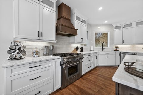 Tiny photo for 37W530 Grey Barn Road, St. Charles, IL 60175 (MLS # 12631663)