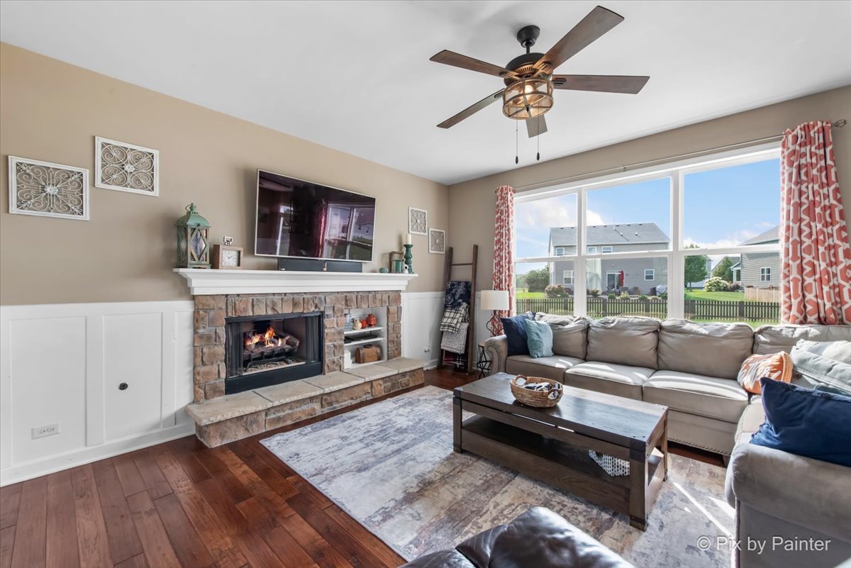 4106 Weaver Court