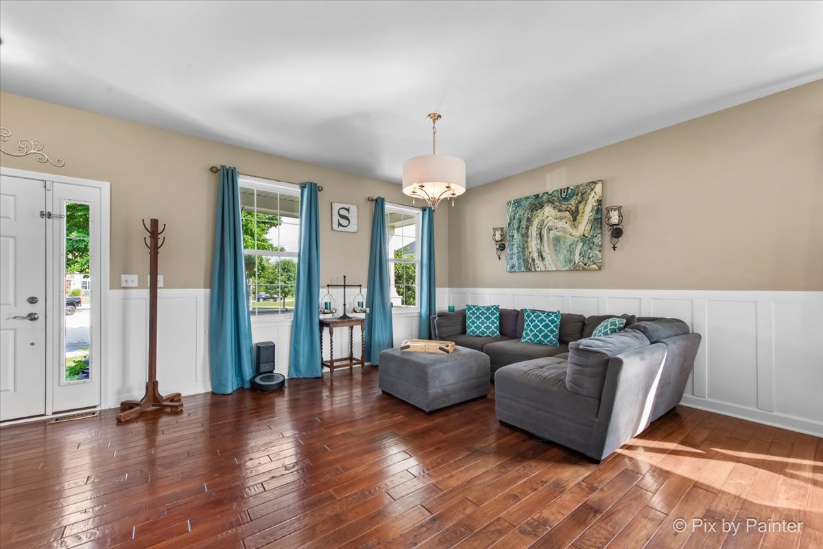 4106 Weaver Court