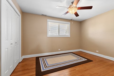 Tiny photo for 389 W Evergreen Lane, Elmhurst, IL 60126 (MLS # 12710576)