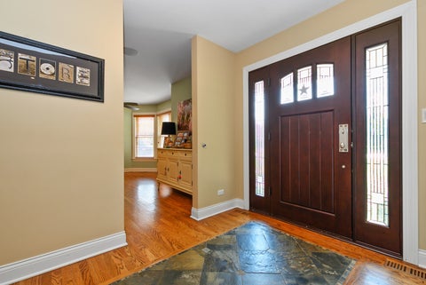Tiny photo for 389 W Evergreen Lane, Elmhurst, IL 60126 (MLS # 12710576)