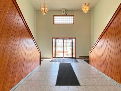 Tiny photo for 860 E Old Willow Road #221, Prospect Heights, IL 60070 (MLS # 12583119)