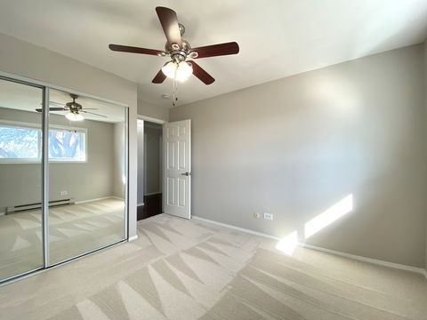 Tiny photo for 860 E Old Willow Road #221, Prospect Heights, IL 60070 (MLS # 12583119)