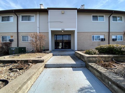 Tiny photo for 860 E Old Willow Road #221, Prospect Heights, IL 60070 (MLS # 12583119)