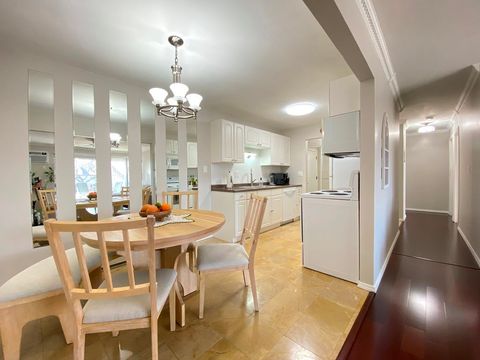 Tiny photo for 860 E Old Willow Road #221, Prospect Heights, IL 60070 (MLS # 12583119)