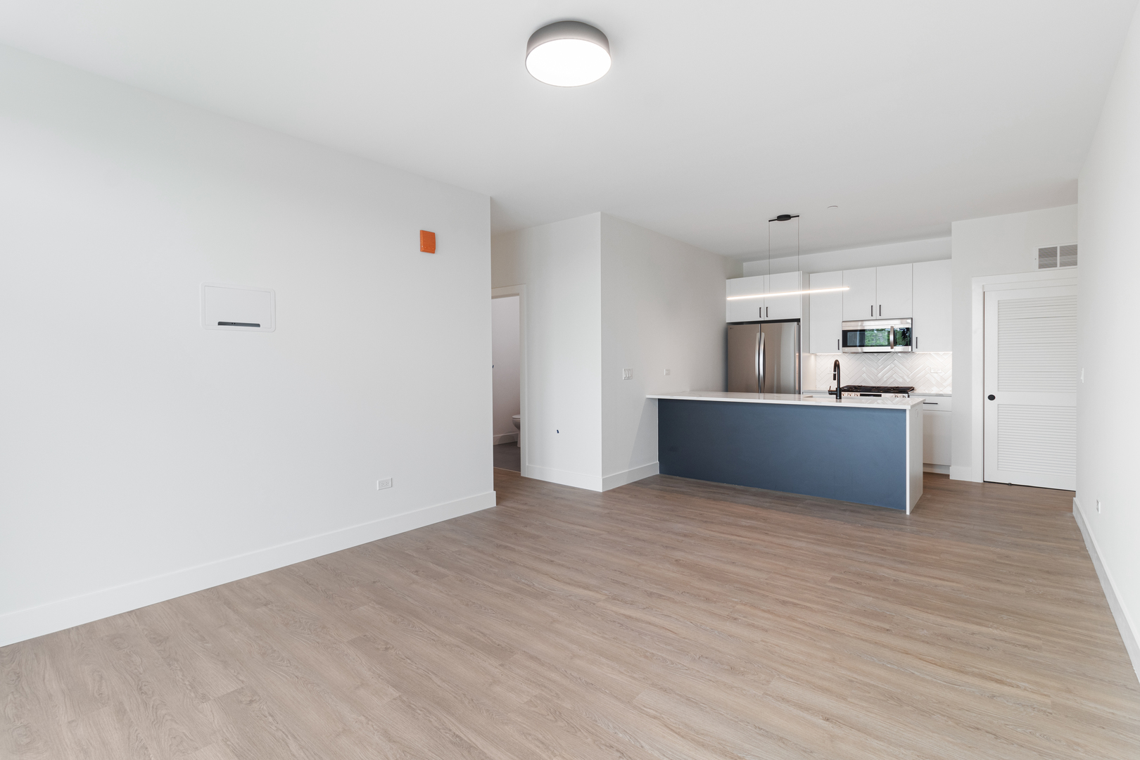 3140 N Clybourn Avenue 408