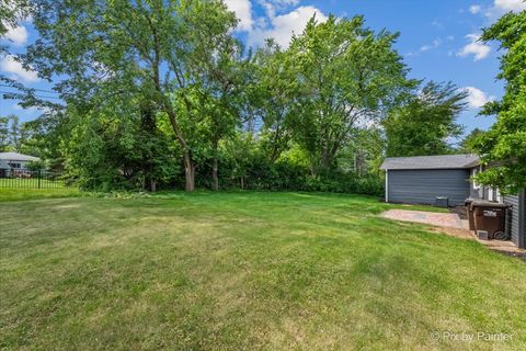 Tiny photo for 14 Lakewood Drive, Oakwood Hills, IL 60013 (MLS # 12509881)
