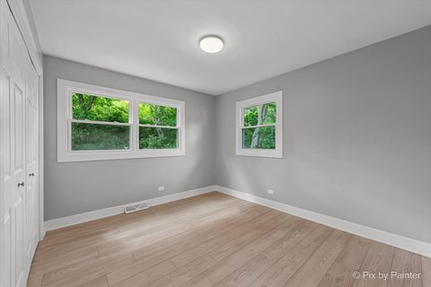 Tiny photo for 14 Lakewood Drive, Oakwood Hills, IL 60013 (MLS # 12509881)