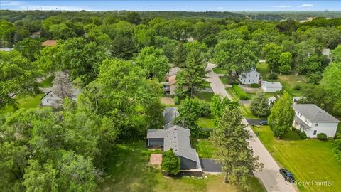 Tiny photo for 14 Lakewood Drive, Oakwood Hills, IL 60013 (MLS # 12509881)