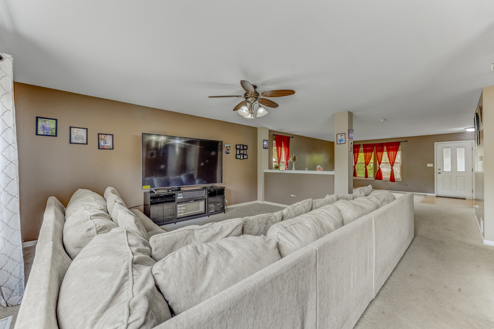 1715 Ivy Lane