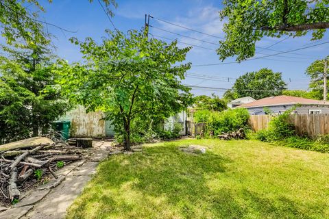 Tiny photo for 3428 East Avenue, Berwyn, IL 60402 (MLS # 12456257)
