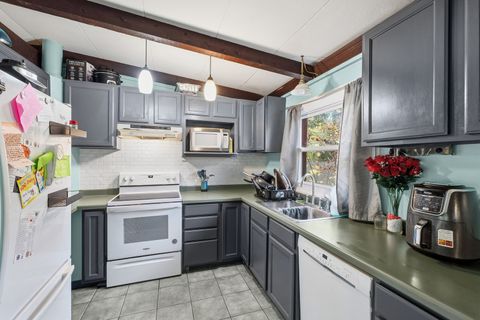 Tiny photo for 304 E Mumford Drive, Urbana, IL 61801 (MLS # 12488555)