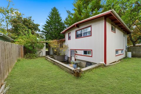 Tiny photo for 304 E Mumford Drive, Urbana, IL 61801 (MLS # 12488555)