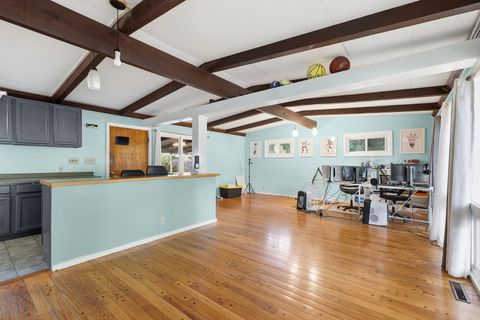 Tiny photo for 304 E Mumford Drive, Urbana, IL 61801 (MLS # 12488555)