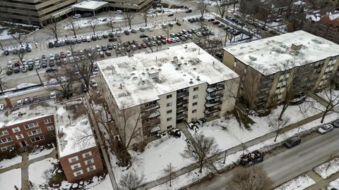 Tiny photo for 820 Oakton Street #3A, Evanston, IL 60202 (MLS # 12533717)