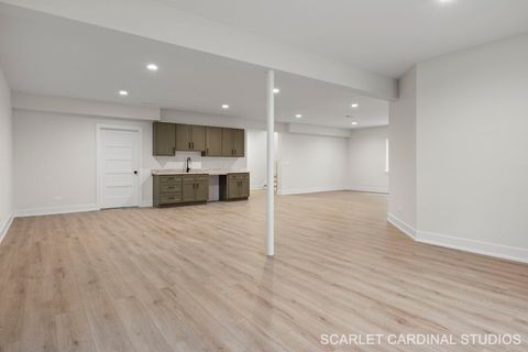 Tiny photo for 65 S Glenview Avenue, Lombard, IL 60148 (MLS # 12511529)