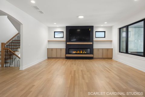 Tiny photo for 65 S Glenview Avenue, Lombard, IL 60148 (MLS # 12511529)