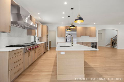 Tiny photo for 65 S Glenview Avenue, Lombard, IL 60148 (MLS # 12511529)