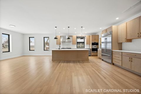 Tiny photo for 65 S Glenview Avenue, Lombard, IL 60148 (MLS # 12511529)