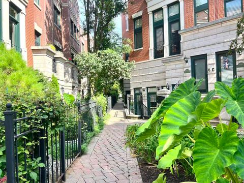 Photo of 2040 N Sedgwick Street #H, Chicago, IL 60614 (MLS # 12516564)