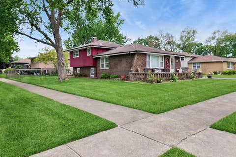 Tiny photo for 4501 Concordia Court, Midlothian, IL 60445 (MLS # 12651808)