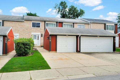 Photo of 509 Sundance Drive, Bolingbrook, IL 60440 (MLS # 12749470)