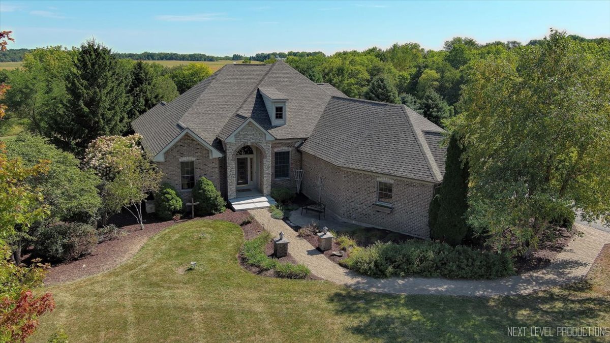 9260 N Stonewall Drive