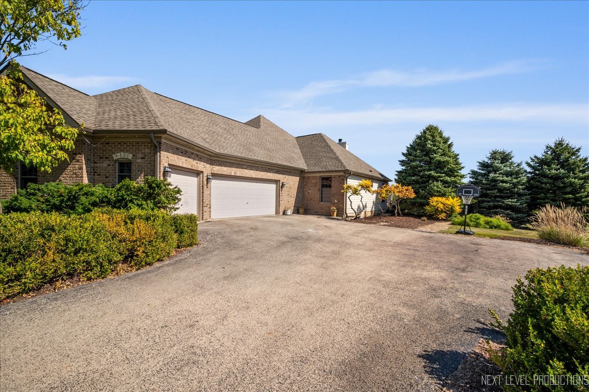 9260 N Stonewall Drive