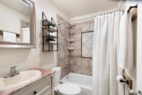 Tiny photo for 1817 ELMWOOD Drive, Lindenhurst, IL 60046 (MLS # 12727356)