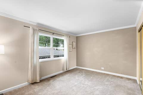 Tiny photo for 1817 ELMWOOD Drive, Lindenhurst, IL 60046 (MLS # 12727356)