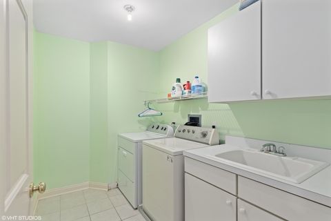 Tiny photo for 31366 W Somerset Circle, Libertyville, IL 60048 (MLS # 12392245)