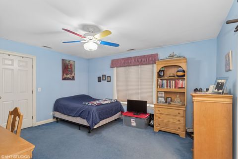 Tiny photo for 31366 W Somerset Circle, Libertyville, IL 60048 (MLS # 12392245)