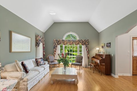 Tiny photo for 31366 W Somerset Circle, Libertyville, IL 60048 (MLS # 12392245)