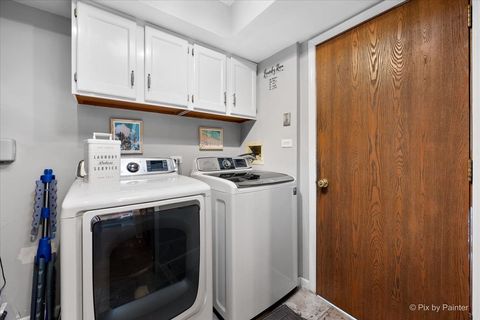 Tiny photo for 6 Juniper Court, Streamwood, IL 60107 (MLS # 12588220)