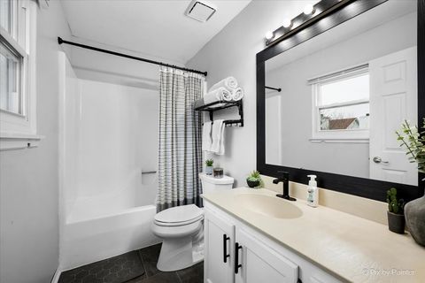 Tiny photo for 6 Juniper Court, Streamwood, IL 60107 (MLS # 12588220)